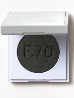 Flyte F.70 Single Eyeshadow – Down Under- Charcoal Black- .05oz